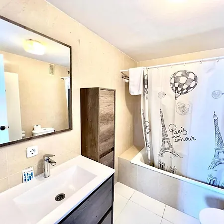 Apartment Large Deluxe Front Sea View Benalbeach