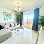 Large Deluxe Front Sea View Benalbeach 아파트 베날마데나코스타