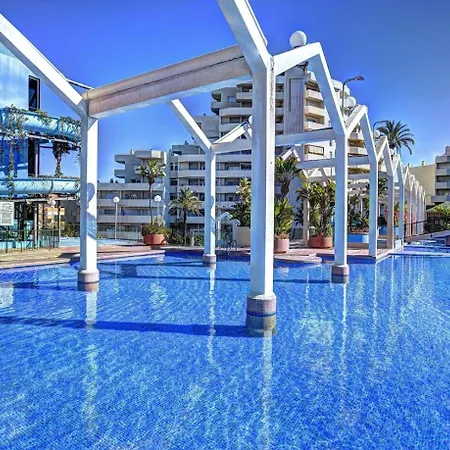 Large Deluxe Front Sea View Benalbeach Apartament *