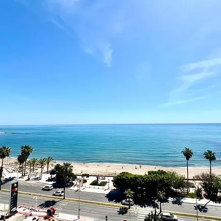 Large Deluxe Front Sea View Benalbeach *