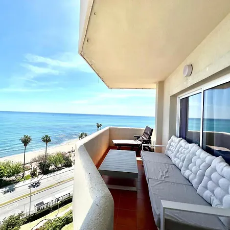 Διαμέρισμα Large Deluxe Front Sea View Benalbeach