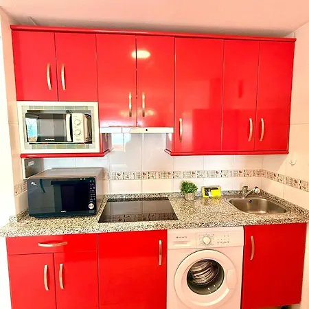 Appartamento Large Deluxe Front Sea View Benalbeach *