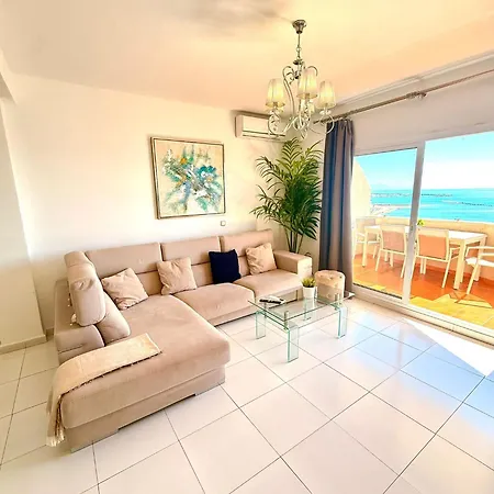 Appartamento Large Deluxe Front Sea View Benalbeach